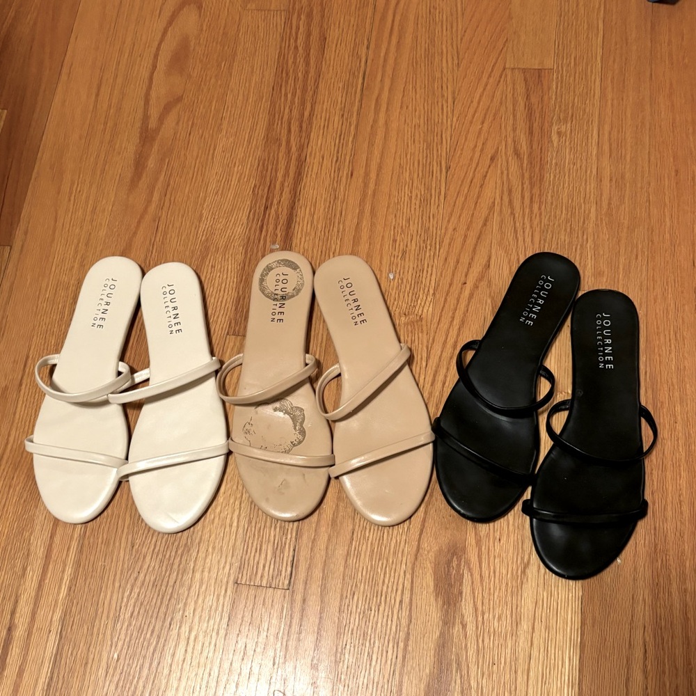 Journee sandals size 11